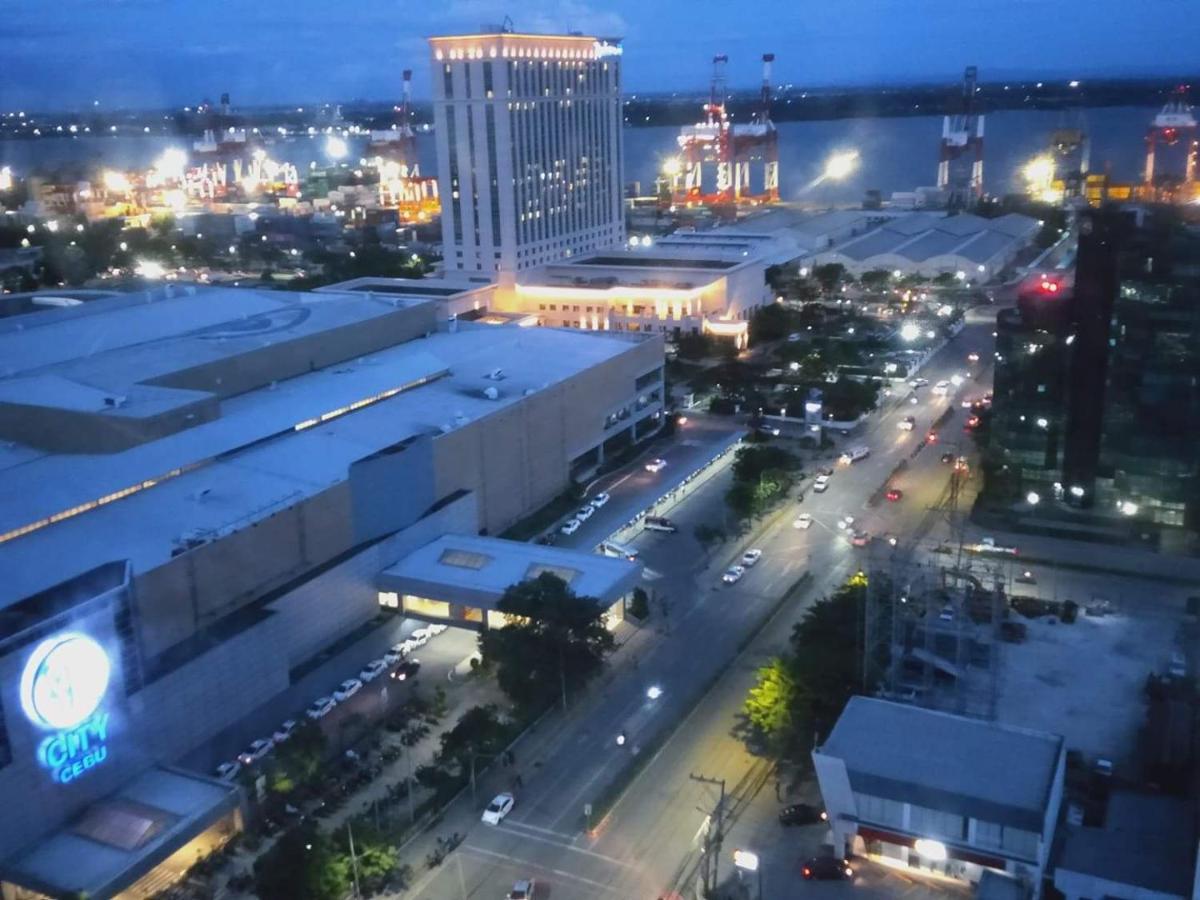 Arthomes At Sunvida Tower Cebu Exterior photo